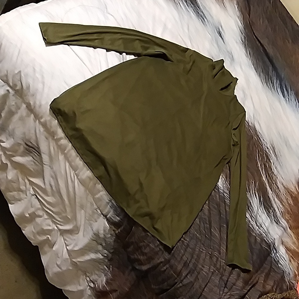 really soft and cozy. the tag is off but i've never worn it